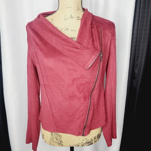 Blank NYC Drape Front Faux Suede Jacket in Red Vegan - Picture 2 of 15